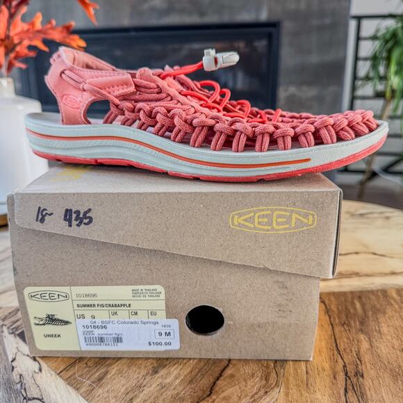 KEEN Uneek Slice Fade Two Cord Adjustable Fit Sandals, Summer Fig/Crabapple, 9 - Picture 2 of 9